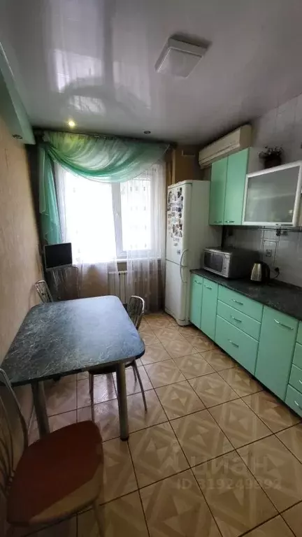 2-к кв. Ростовская область, Ростов-на-Дону Вятская ул., 102 (52.0 м) - Фото 0