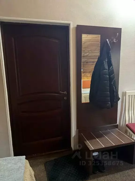 Комната Кабардино-Балкария, Эльбрусский район, с. Терскол ул. Азау, 16 - Фото 1