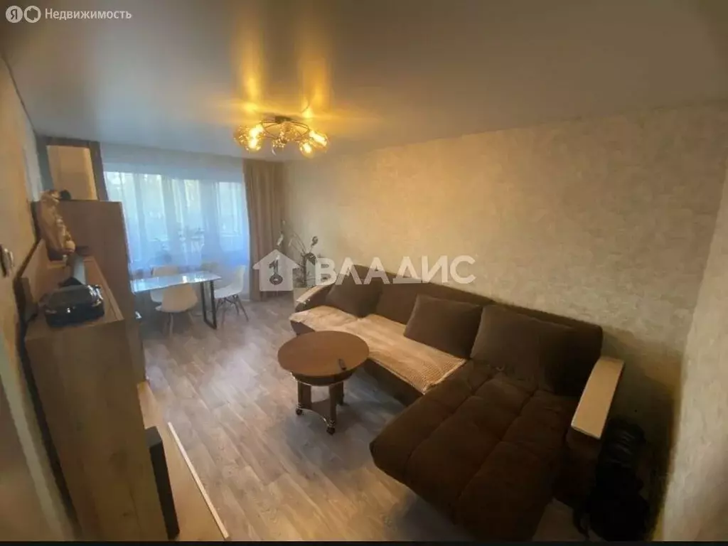 2-комнатная квартира: Тобольск, 8-й микрорайон, 23 (48.8 м) - Фото 0