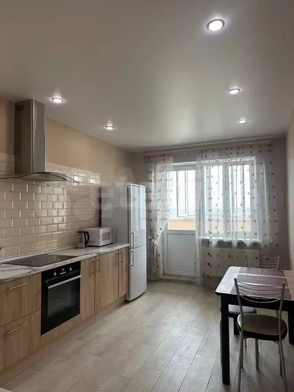 1-к. квартира, 46 м, 13/17 эт. - Фото 0