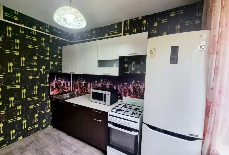 2-к кв. Пермский край, Березники ул. Мира, 130 (49.6 м) - Фото 1