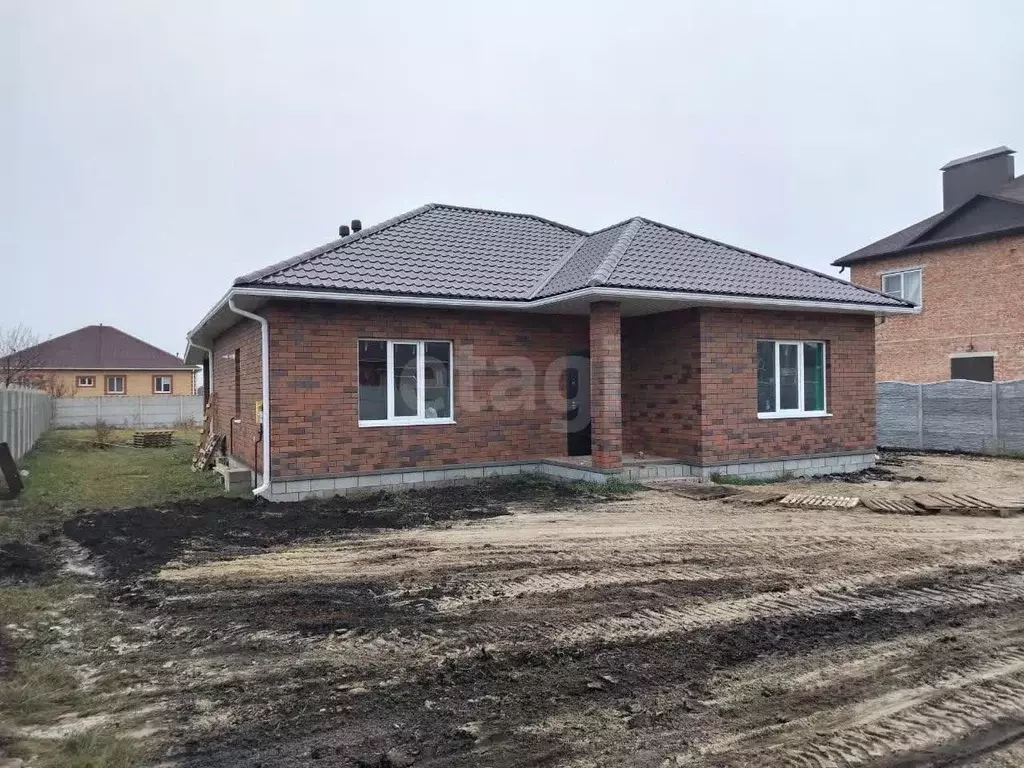 Дом в Белгородская область, Белгородский район, с. Стрелецкое ул. ... - Фото 1