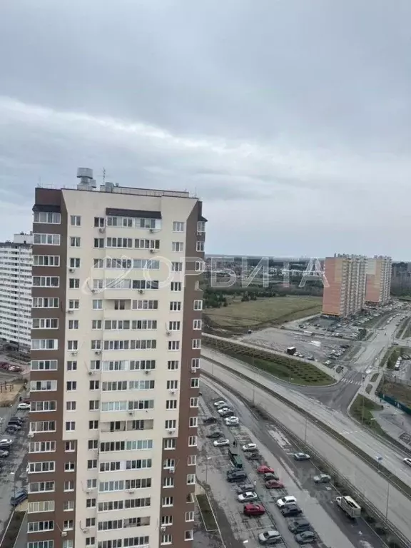 1-к кв. Тюменская область, Тюмень ул. Фармана Салманова, 8 (35.0 м) - Фото 0