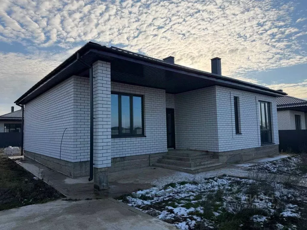 Дом в Краснодарский край, Темрюк Труженик СНТ, ул. Осенняя (90 м) - Фото 2