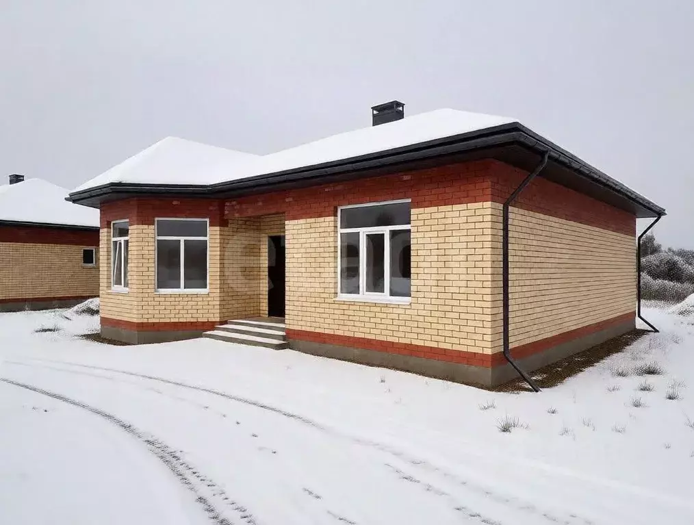 Дом в Ярославская область, Некрасовское рп ул. Пролетарская, 2А (120 ... - Фото 1