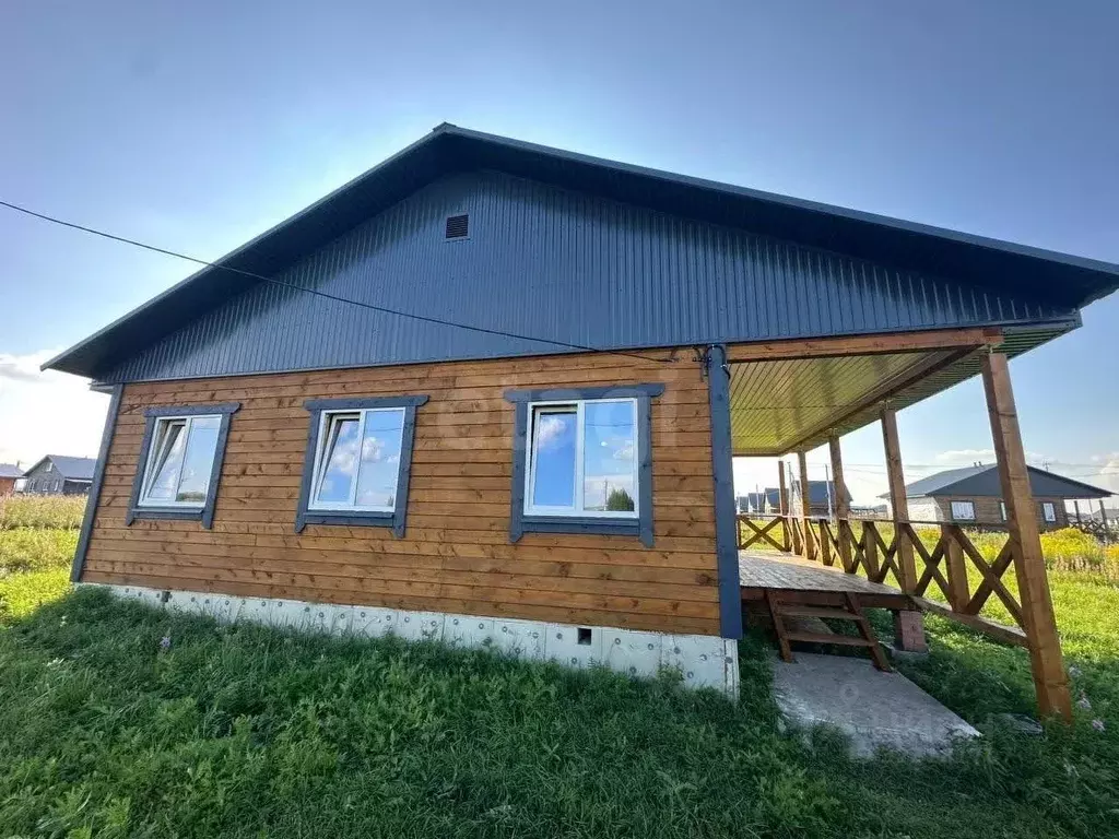 Дом в Башкортостан, Уфимский район, Кирилловский сельсовет, д. ... - Фото 1