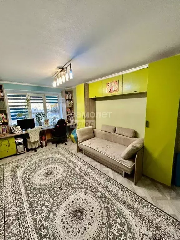 3-к кв. Свердловская область, Серов ул. Кирова, 136 (66.0 м) - Фото 2