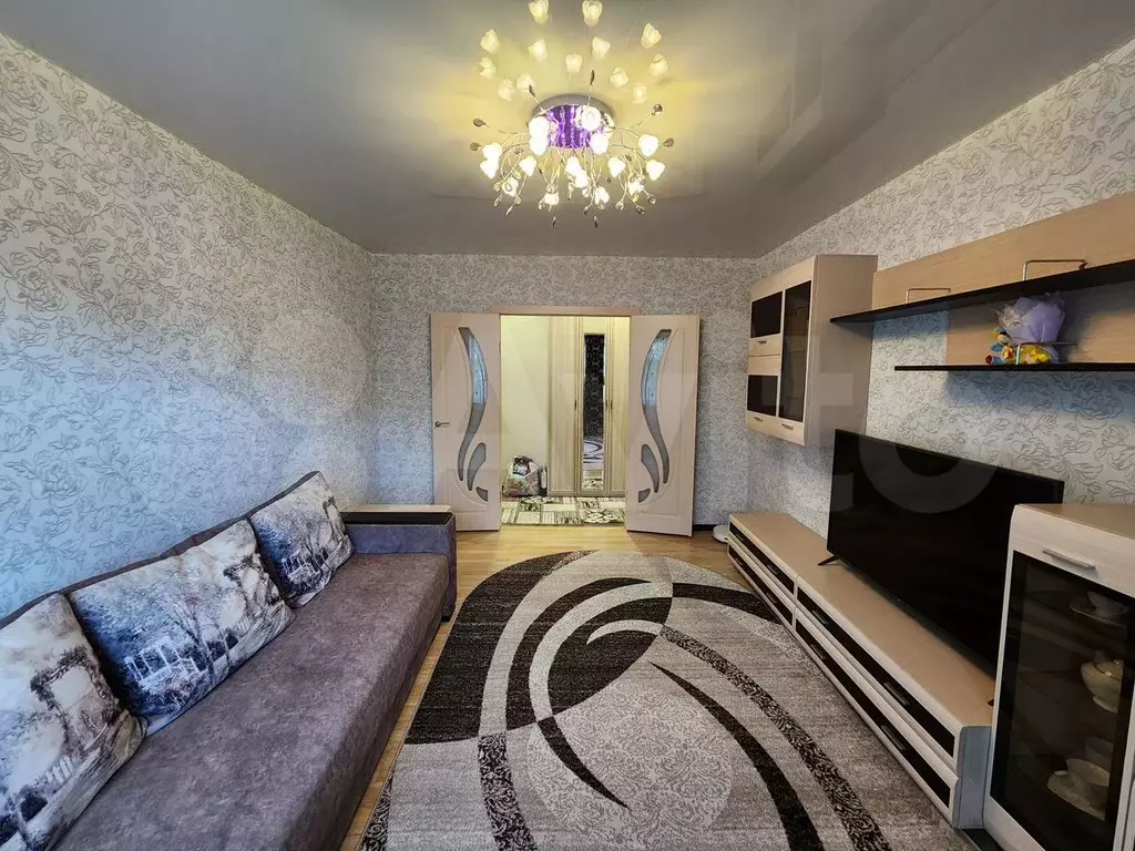 3-к. квартира, 65 м, 4/9 эт. - Фото 1