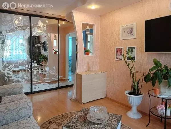 3-комнатная квартира: Уфа, улица Баязита Бикбая, 27 (73 м) - Фото 1