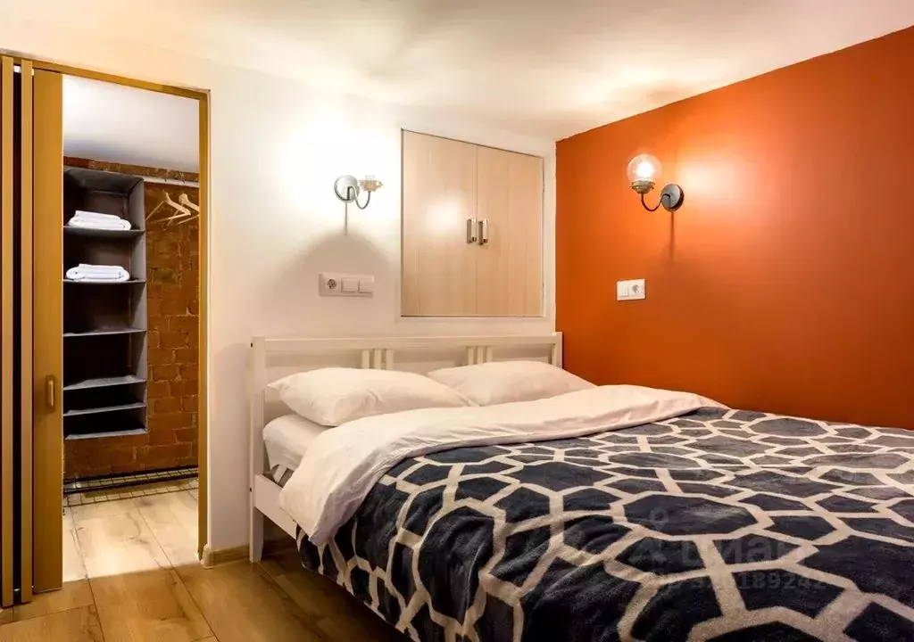 Комната Санкт-Петербург Большая Посадская ул., 24/2 - Фото 1