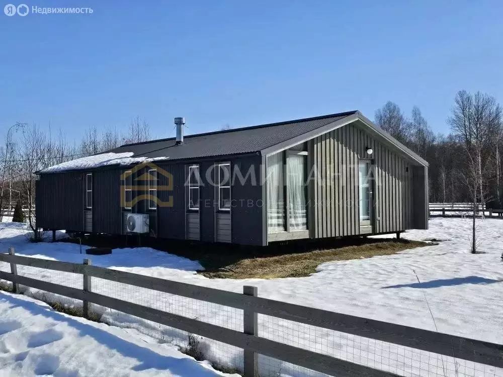 Дом в Смоленская область, Гагаринский муниципальный округ, деревня ... - Фото 1