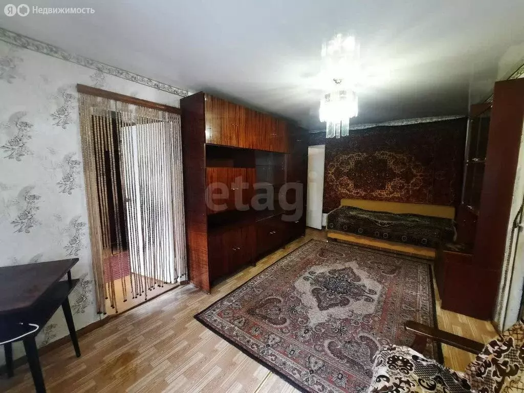 2-комнатная квартира: Сарапул, улица Ефима Колчина, 52А (41.3 м) - Фото 1