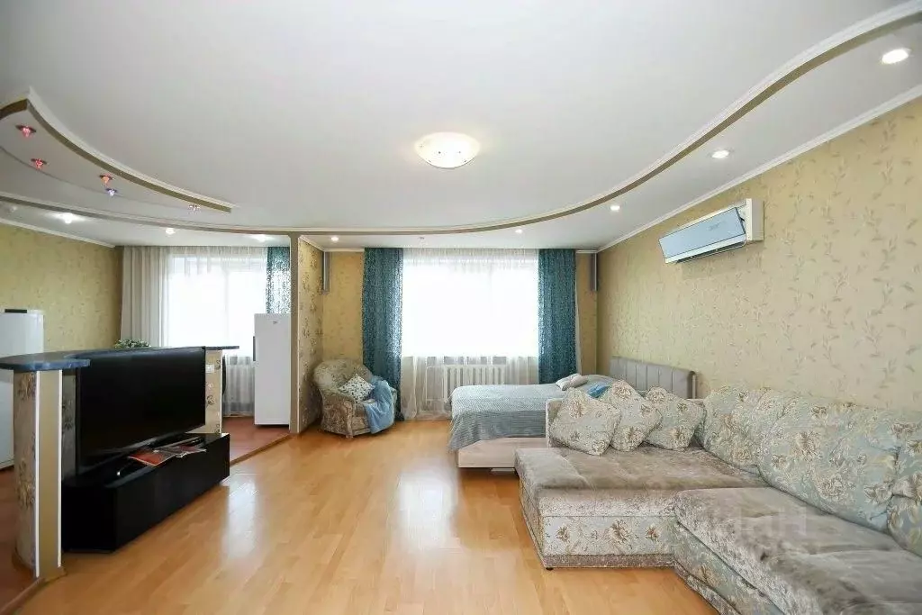 2-к кв. Омская область, Омск ул. 25 лет Октября, 11 (78.0 м) - Фото 1