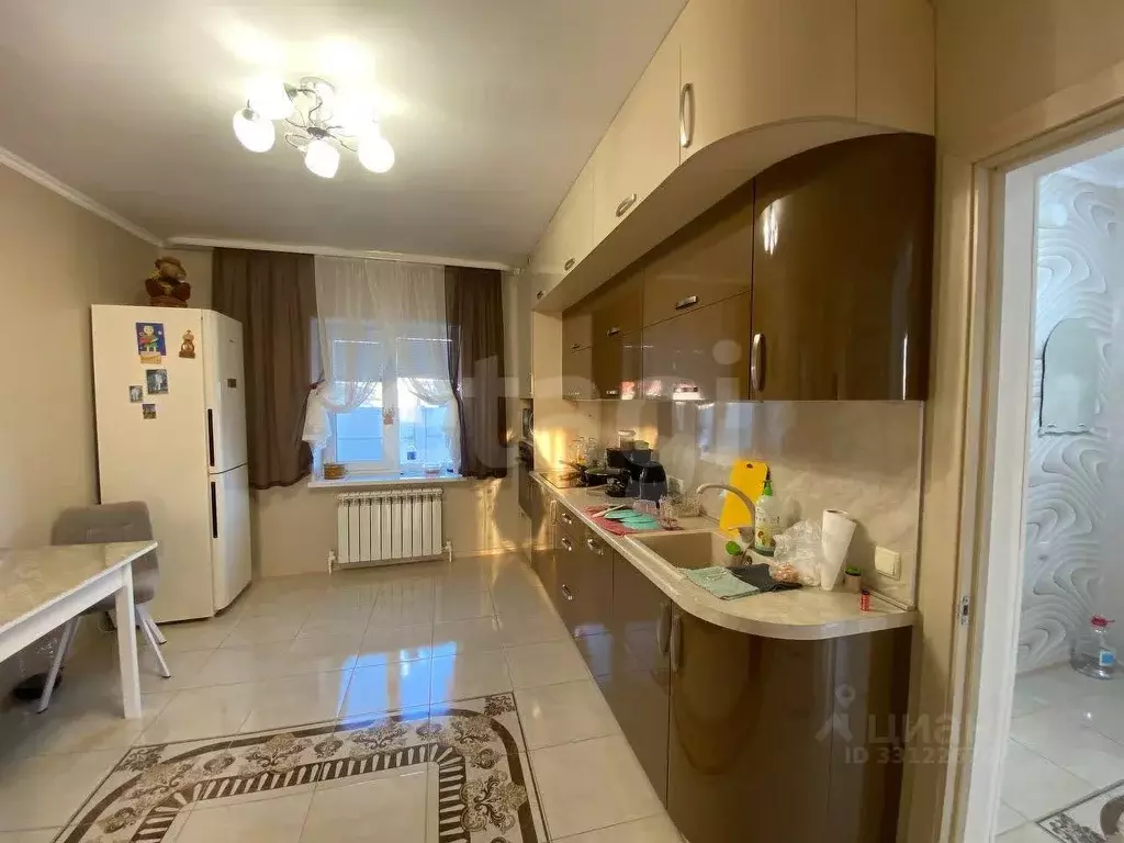 Дом в Крым, Сакский район, с. Уютное ул. Кирова, 1 (142 м) - Фото 1