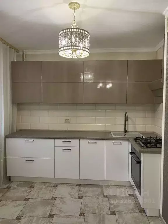 3-к кв. Курская область, Курск ул. 1-я Ламоновская, 5 (93.7 м) - Фото 1