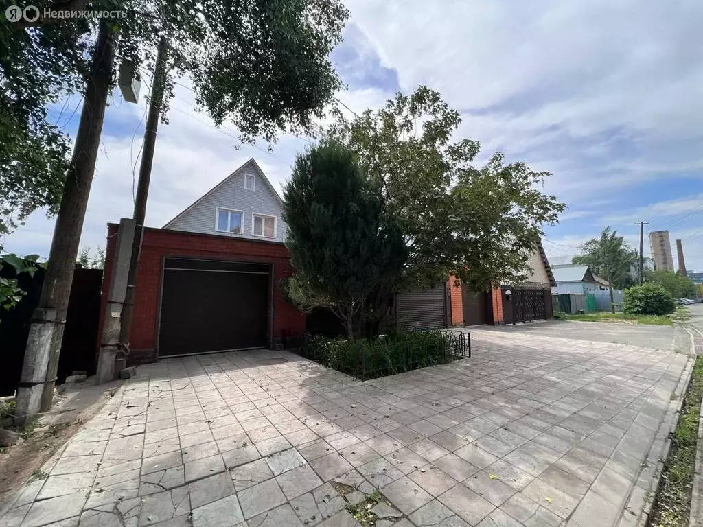 Дом в Оренбург, улица Сухарева, 25 (198 м) - Фото 1
