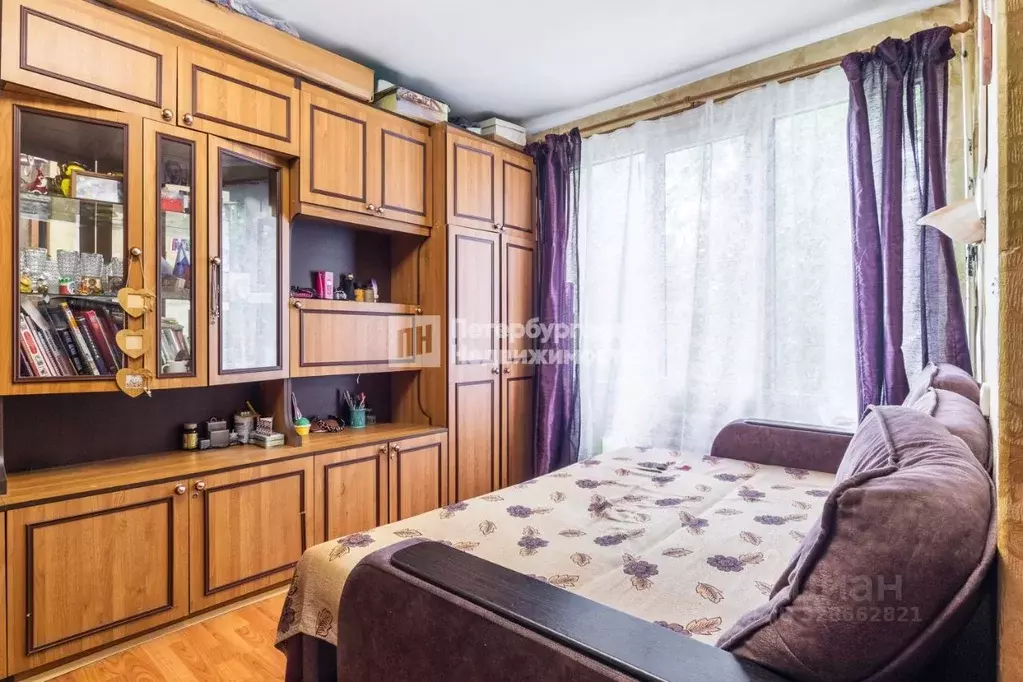 3-к кв. Санкт-Петербург просп. Ветеранов, 48 (42.2 м) - Фото 1