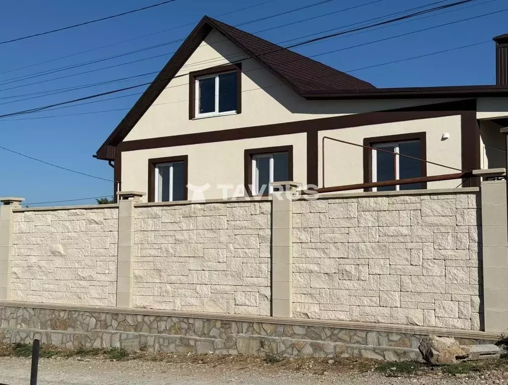 Дом в Крым, Симферопольский район, Перовское с/пос, с. Украинка ул. ... - Фото 0