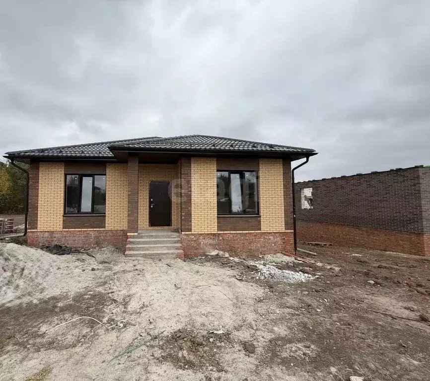 Дом в Курская область, Курский район, Нижнемедведицкий сельсовет, ... - Фото 1