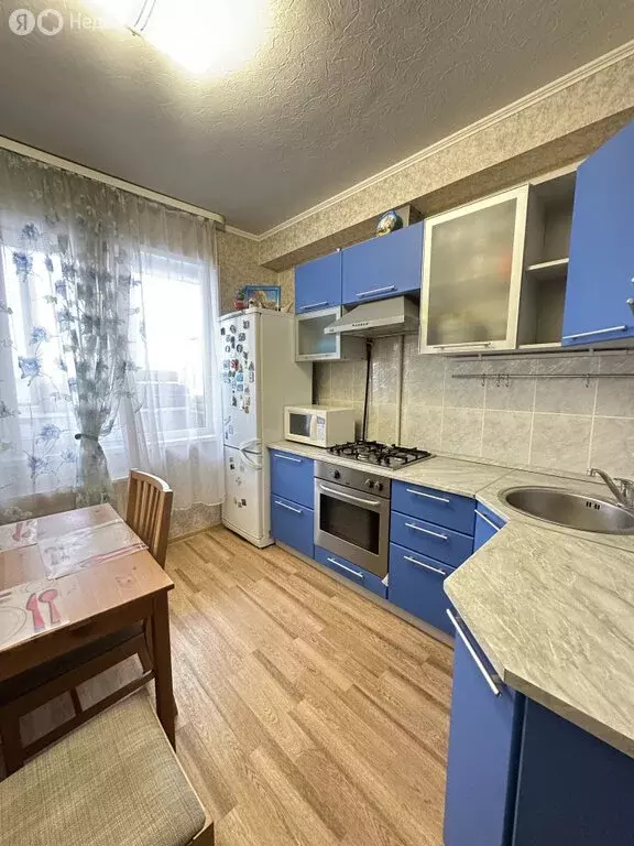 3-комнатная квартира: Березники, улица Парижской Коммуны, 34 (58.3 м) - Фото 2