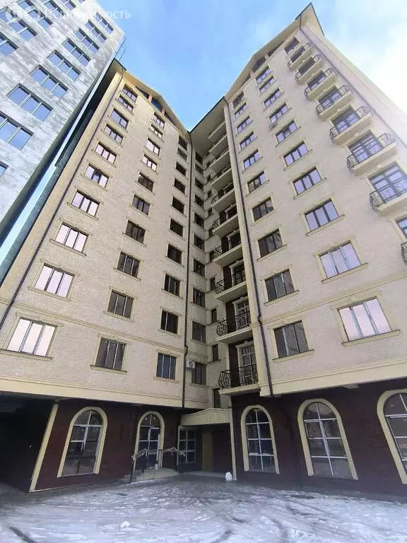 3-комнатная квартира: Нальчик, улица Атажукина, 151 (135 м) - Фото 0