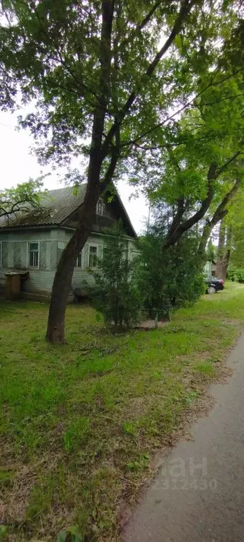 Дом в Новгородская область, Шимский муниципальный район, Медведское ... - Фото 1