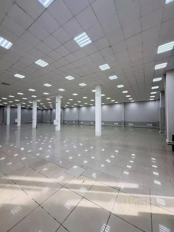 Торговая площадь в Бурятия, Улан-Удэ ул. Сахьяновой, 5А (370 м) - Фото 1