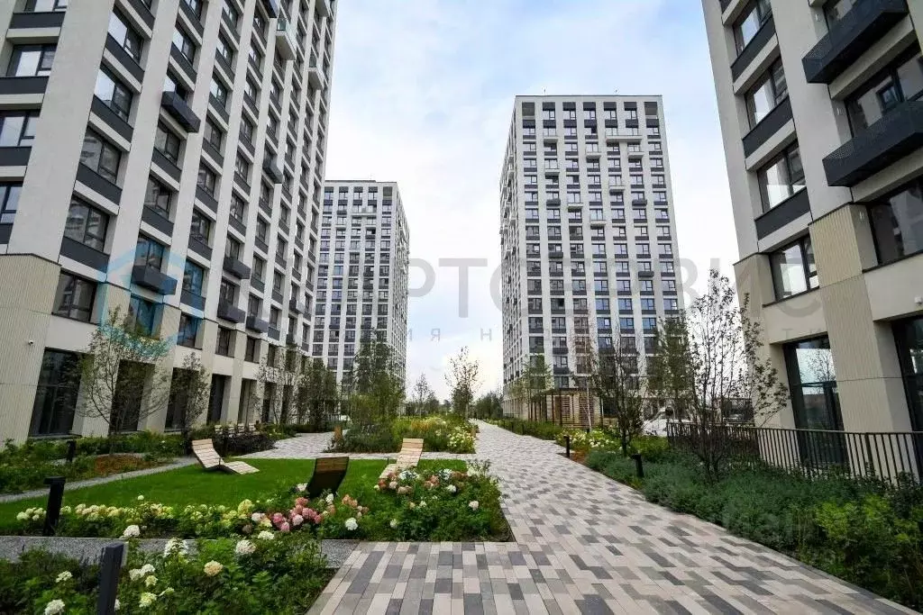 1-к кв. Омская область, Омск ул. Б.Г. Шаронова, 9 (51.6 м) - Фото 1