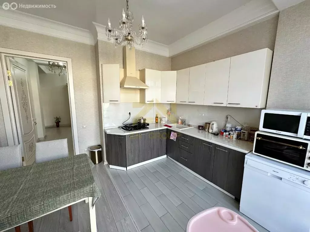 2-комнатная квартира: Махачкала, улица Азиза Алиева, 8 (83.4 м) - Фото 1