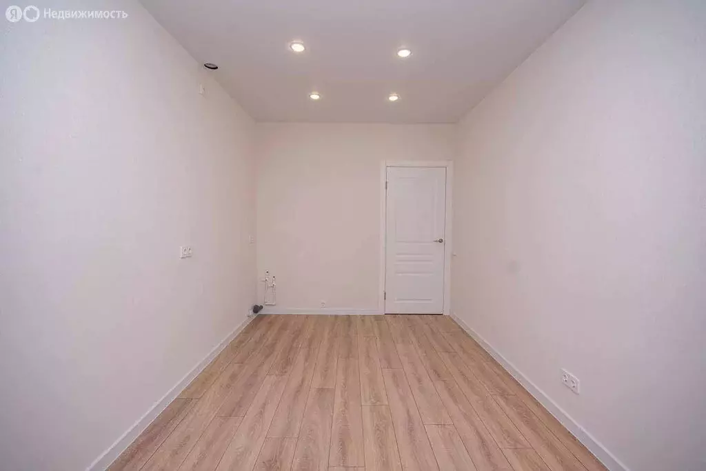 Квартира-студия: Ульяновск, улица Народного учителя Латышева, 3 (20.8 ... - Фото 2