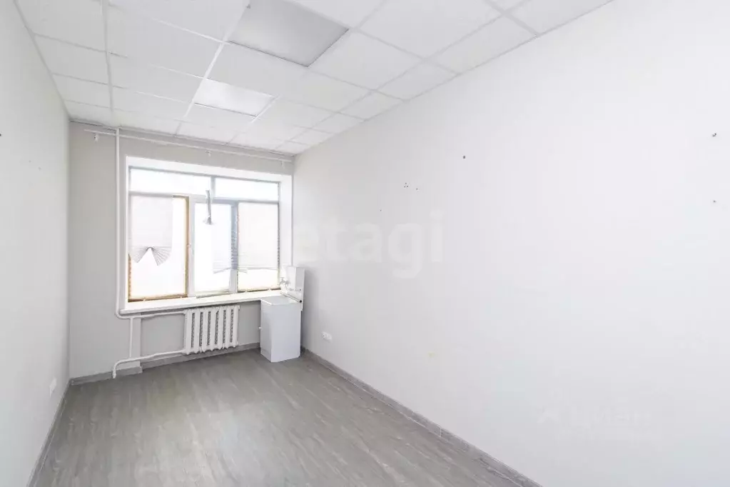 Офис в Тюменская область, Тюмень ул. Хохрякова, 47 (15 м) - Фото 1
