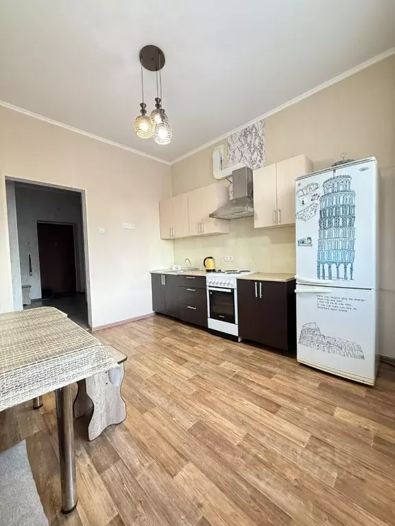 2-к кв. Тюменская область, Тюмень ул. Циолковского, 11 (65.0 м) - Фото 1