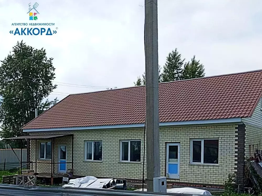 Дом в Алтайский край, Барнаул городской округ, пос. Плодопитомник ул. ... - Фото 1