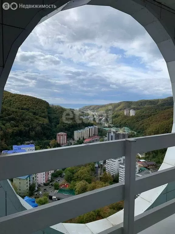 2-комнатная квартира: Туапсе, улица Портовиков, 39/3 (111.1 м) - Фото 0