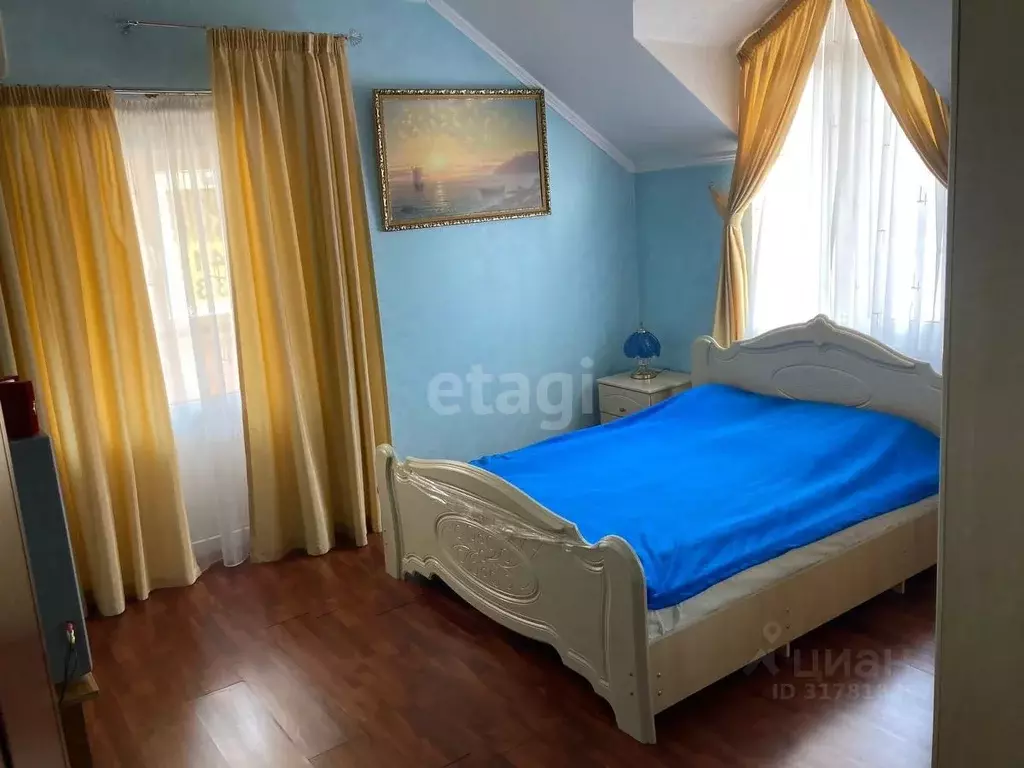3-к кв. Краснодарский край, Анапа Астраханская ул., 102Б (90.0 м) - Фото 0