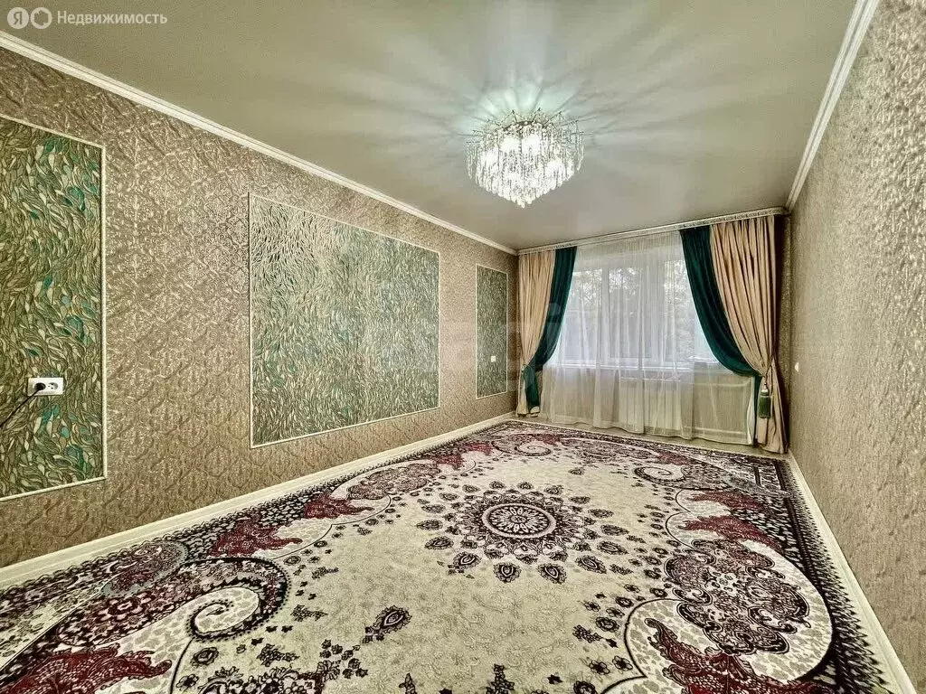 3-комнатная квартира: Абакан, улица Ивана Ярыгина, 18 (61.9 м) - Фото 0