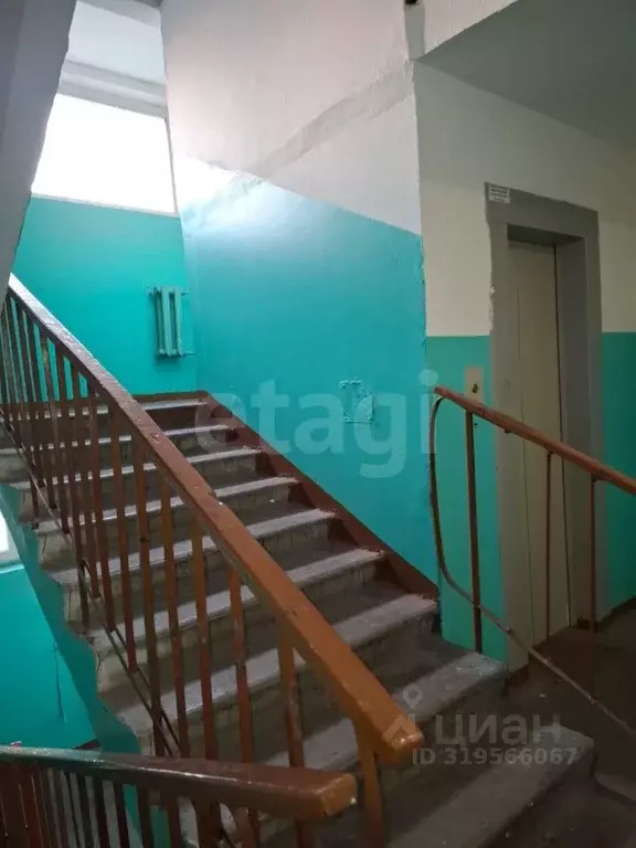 2-к кв. Хабаровский край, Комсомольск-на-Амуре Комсомольская ул., 82 ... - Фото 0