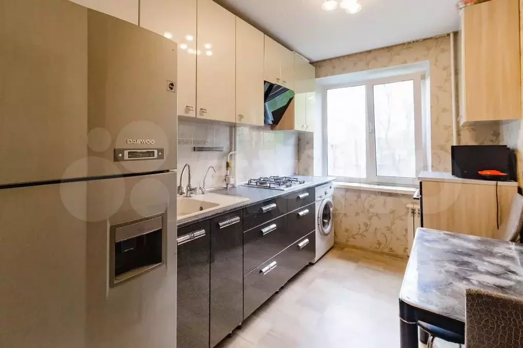 3-к. квартира, 53 м, 3/9 эт. - Фото 0