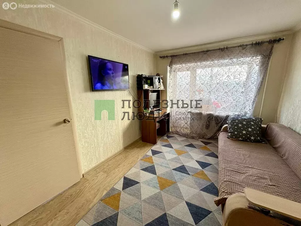 2-комнатная квартира: городской посёлок Берёзовка, Советская улица, 46 ... - Фото 2