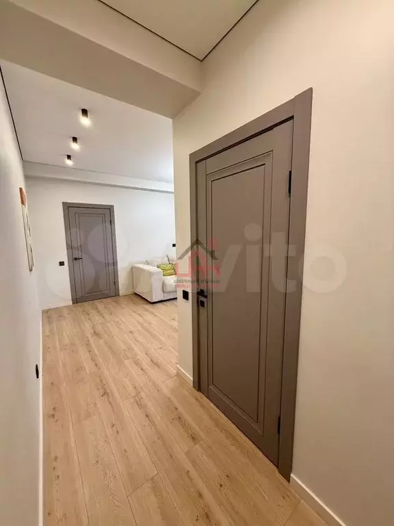 2-к. квартира, 65 м, 9/9 эт. - Фото 1