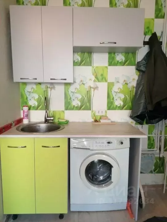 Комната Омская область, Омск ул. Лукашевича, 8А (17.0 м) - Фото 0