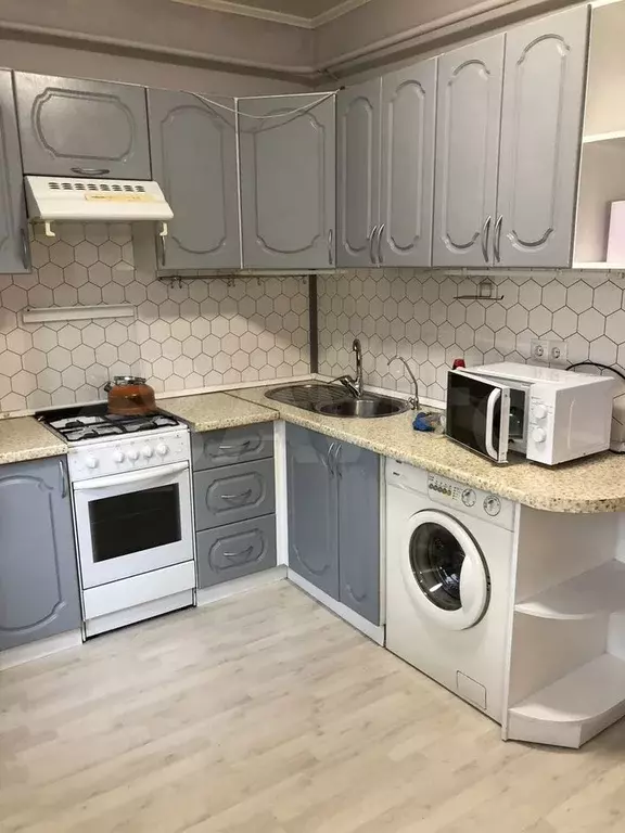 1-к. квартира, 38 м, 2/10 эт. - Фото 0