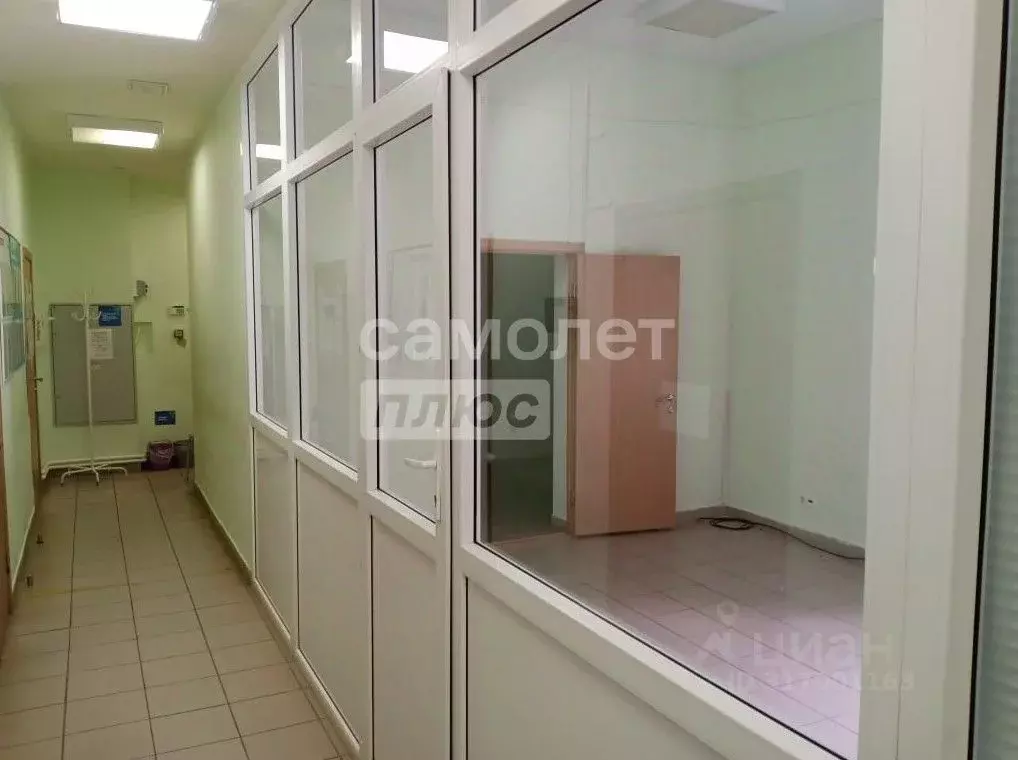 Офис в Татарстан, Агрыз ул. Гагарина, 54 (20 м) - Фото 0
