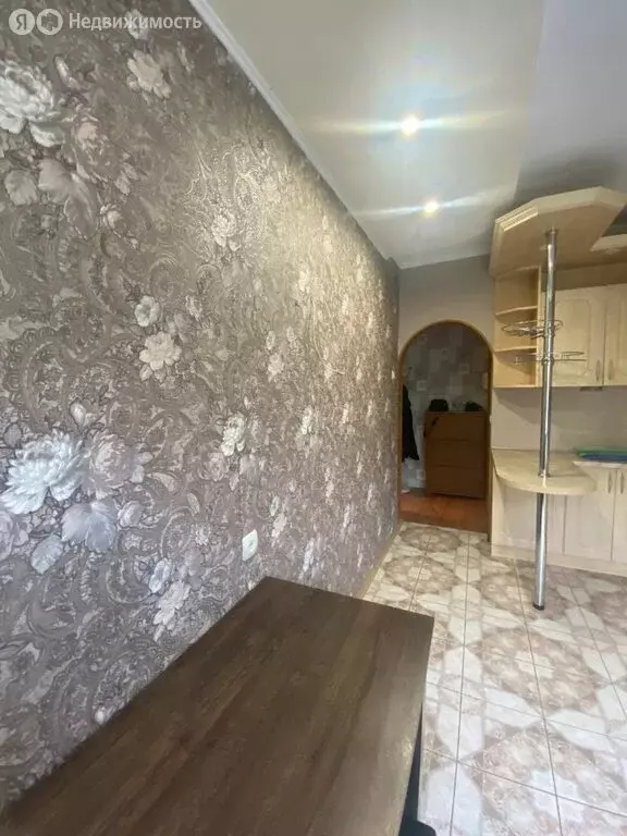 3-комнатная квартира: Калининград, улица Полковника Ефремова, 4 (63 м) - Фото 2