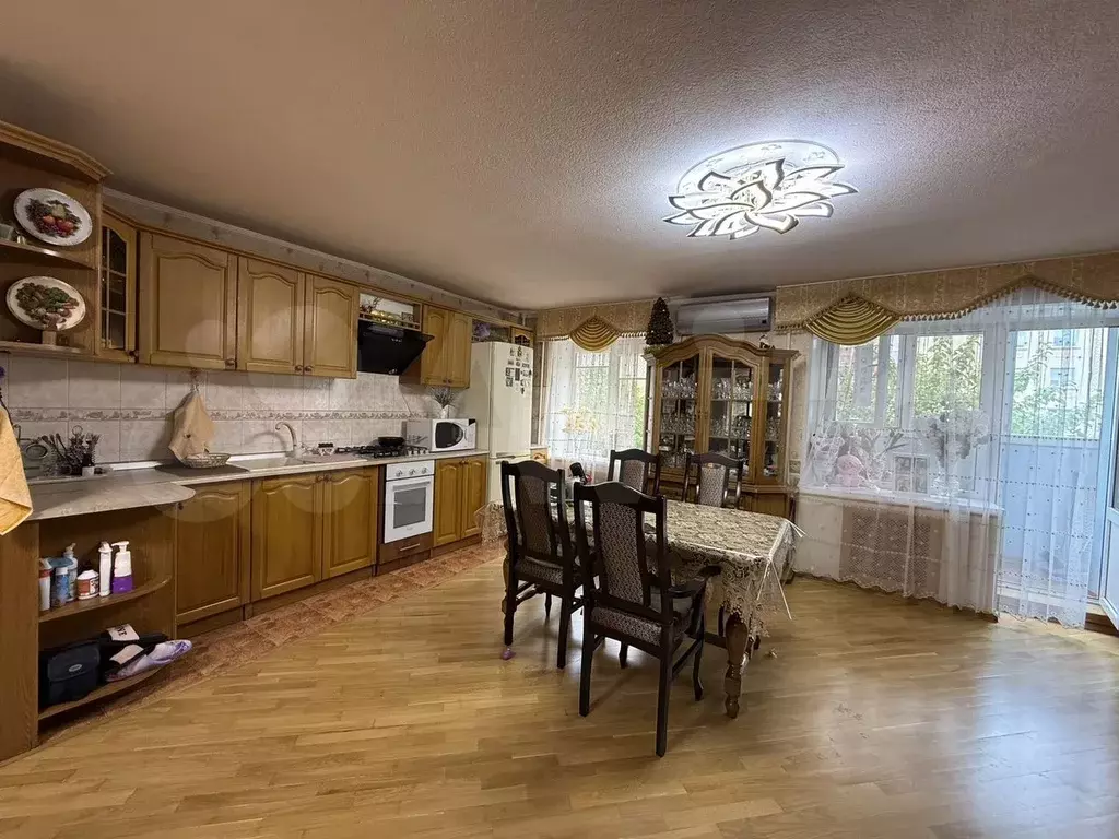 2-к. квартира, 55 м, 2/5 эт. - Фото 1