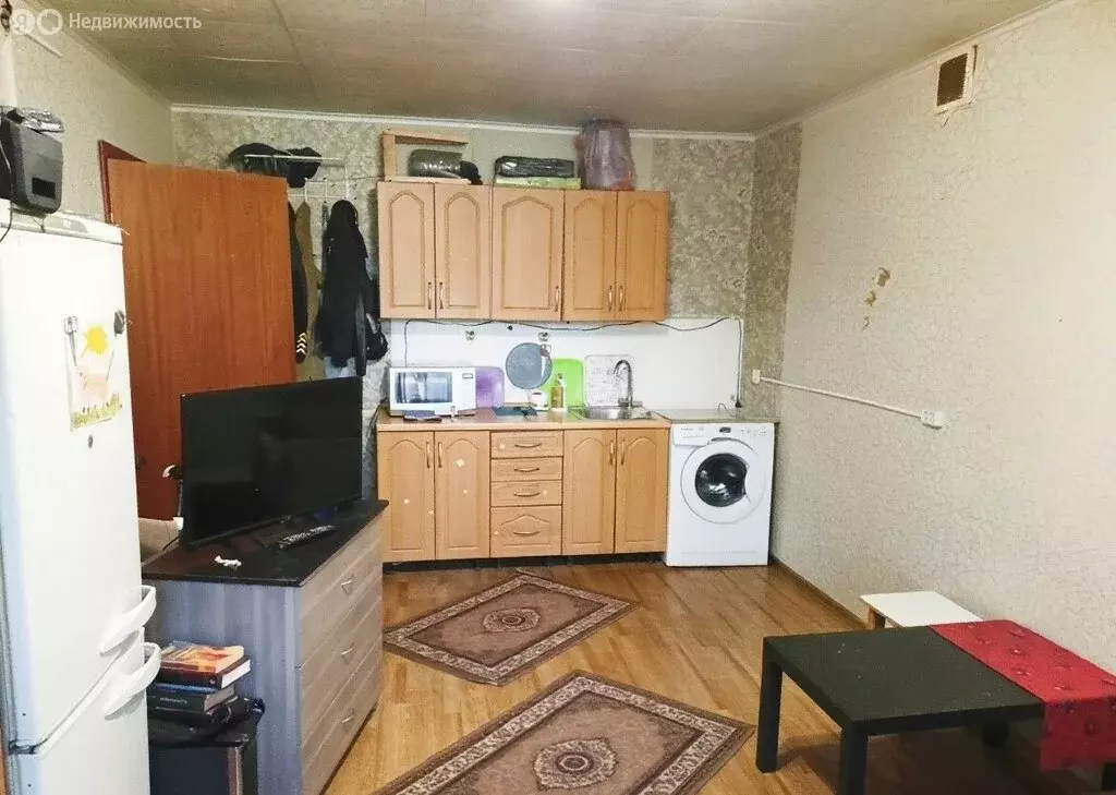1к в 16-комнатной квартире (19 м) - Фото 2