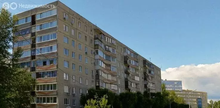 3-комнатная квартира: Тюмень, улица 50 лет Октября, 46 (66.7 м) - Фото 2