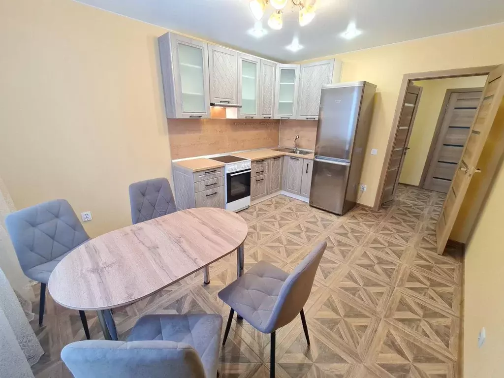 2-к кв. Ленинградская область, Мурино Всеволожский район, ул. ... - Фото 1