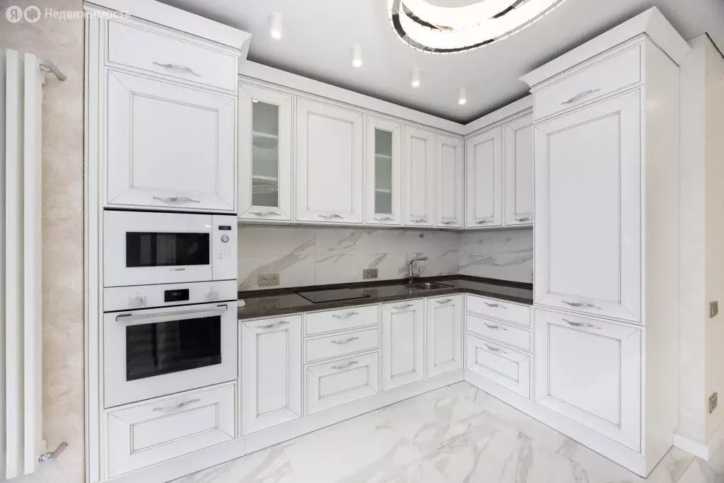 3-комнатная квартира: Благовещенск, улица Чайковского, 81 (75 м) - Фото 1