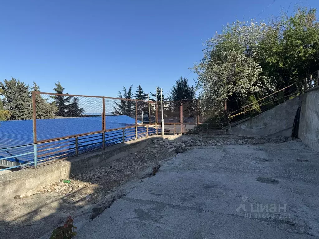 Участок в Крым, Алушта ул. Юбилейная, 10 (80.0 сот.) - Фото 0